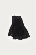 manchette en dentelle noire