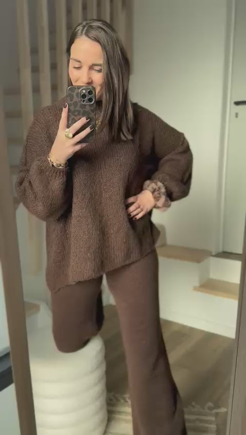 Pantalon en maille chocolat vidéo